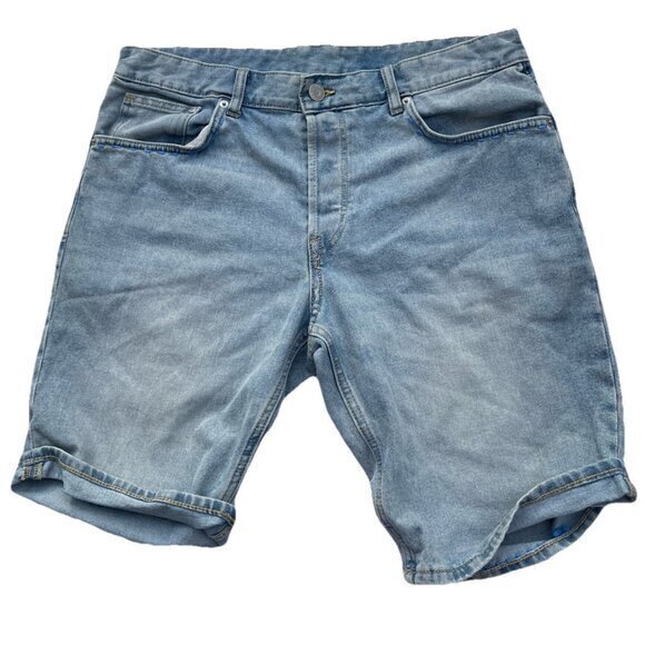 Vintage H&M Men’s Light Blue Denim Shorts  Sz 34 Blue Embroidered Pocket Touch - Picture 1 of 16
